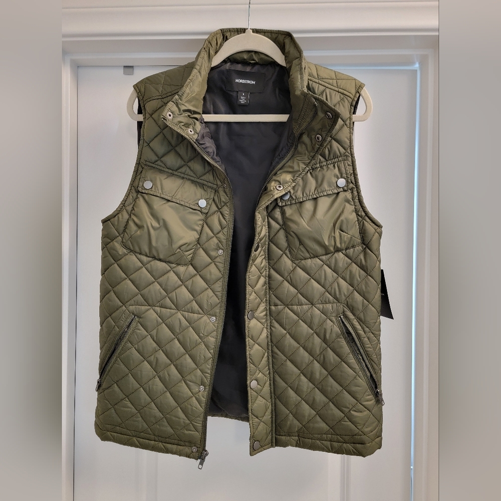 New With Tags, Men's Nordstrom Quilted Olive Vest, Size Small